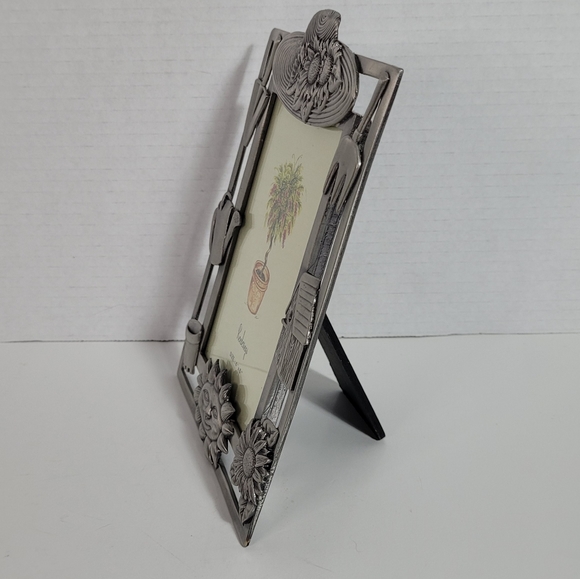 Gorgeous Gardening Theme Pewter Picture Frame NWOB Holds a 4X6 Photo - Picture 4 of 7